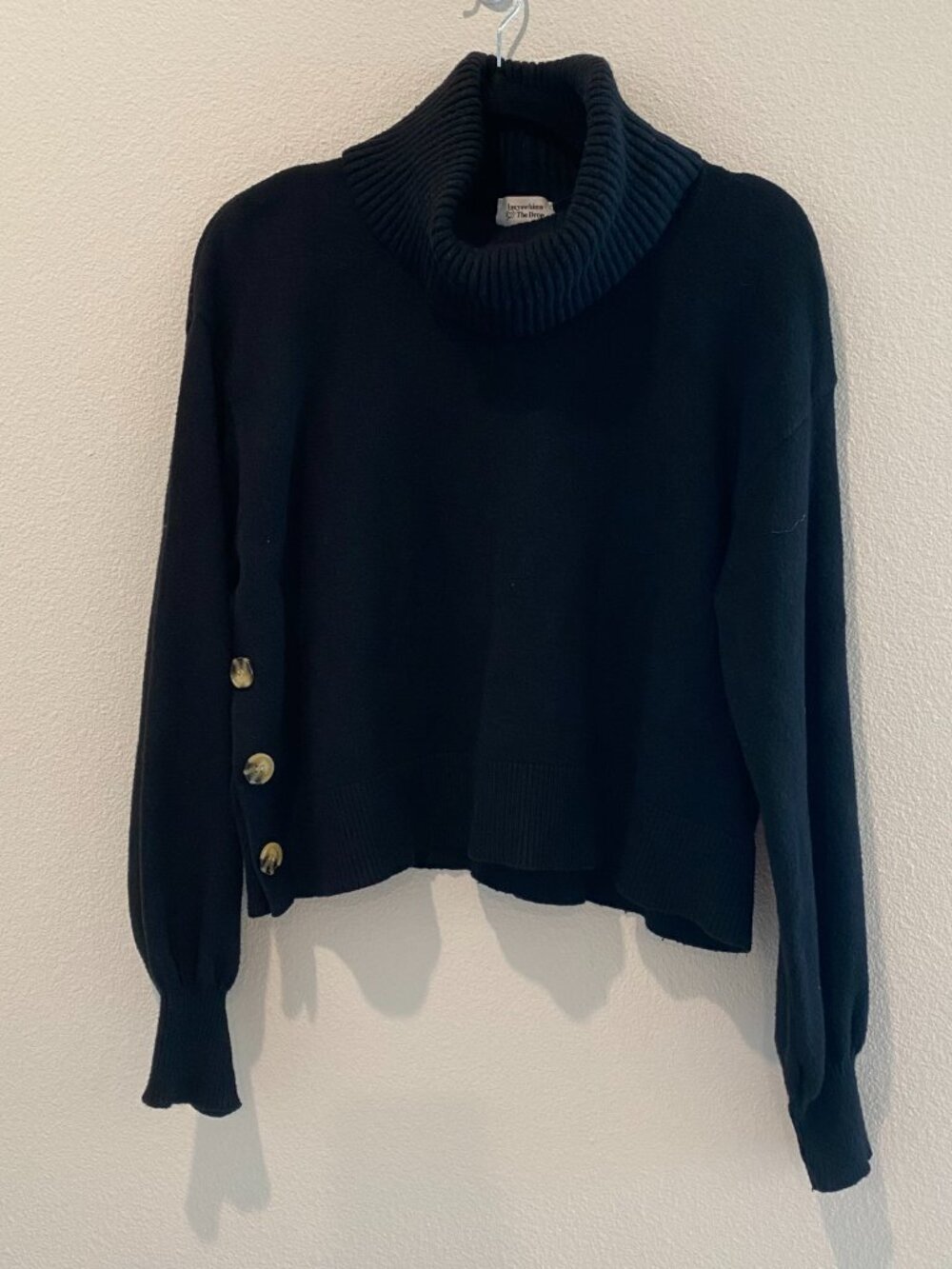 Lucyswhims The Drop Side Button Cropped Turtleneck Sweater Black XL